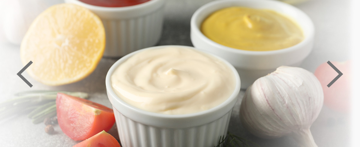 APP COM MAIS DE 100 RECEITAS. 8 FUNÇÕES AUTOMÁTICAS. Suco, sopa, leite vegetal, molho, molho cremoso, triturar gelo, autolimpeza e modo silencioso.