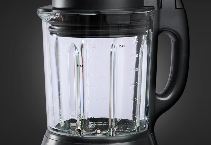 Jarra de vidro ultrarresistente com 1,75L de capacidade útil. Capacidade de 1,75L de capacidade útil em receitas frias. Para receitas quentes, capacidade de 1,4L.