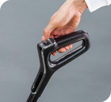 Limpeza sem esforço .Sistema autopropulsão que exige apenas 25% do esforço, combinado com ergonomia inteligente e um design moderno. Sensação de apenas 1,1kg em mãos.