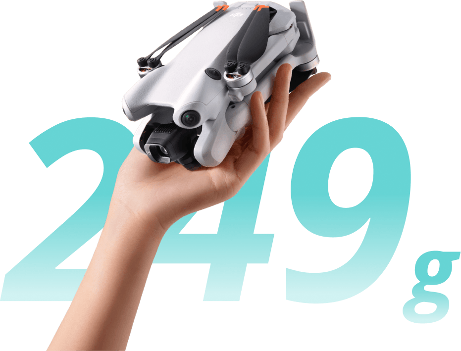 Imagem de uma mão segurando o drone, representando o quão leve o mesmo é